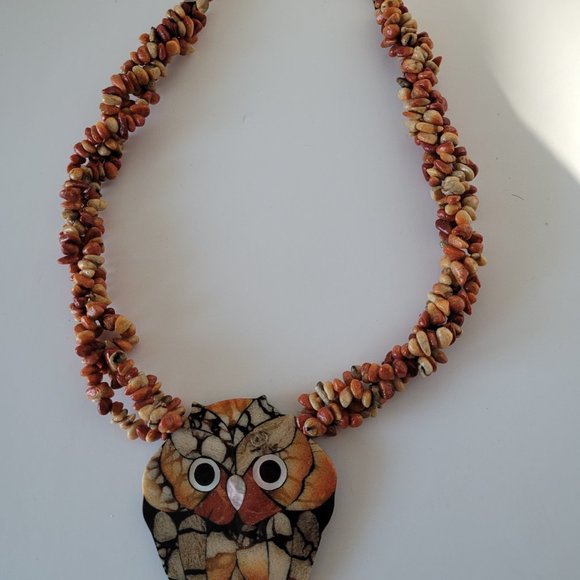 Lee Sands Vintage Inlay Owl Necklace - Picture 6 of 12